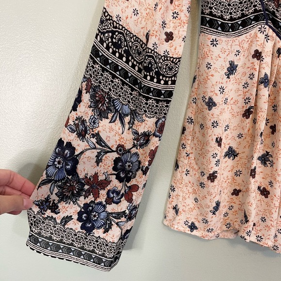 BELLISIMA Tunic S Boho Floral Keyhole Tassel Tie Pleated Dolman Sleeves Pink NWT - Picture 8 of 9